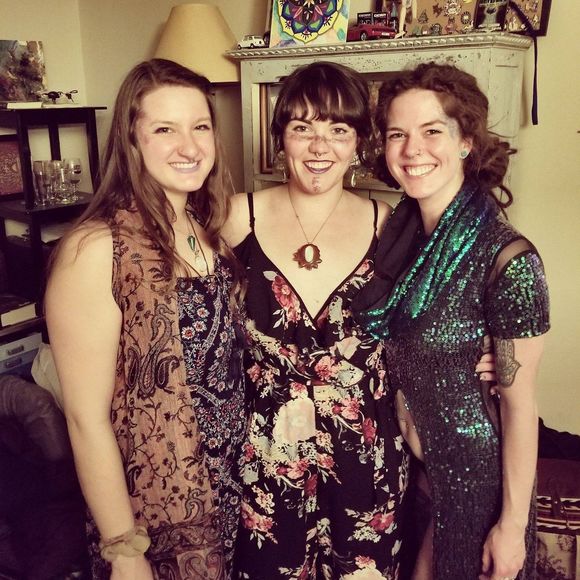 Meet your Posher, Kitkat - Picture 1 of 1